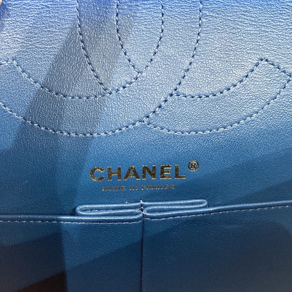 Chanel 2.55 re-edition medium NEW - Picture 7 of 11